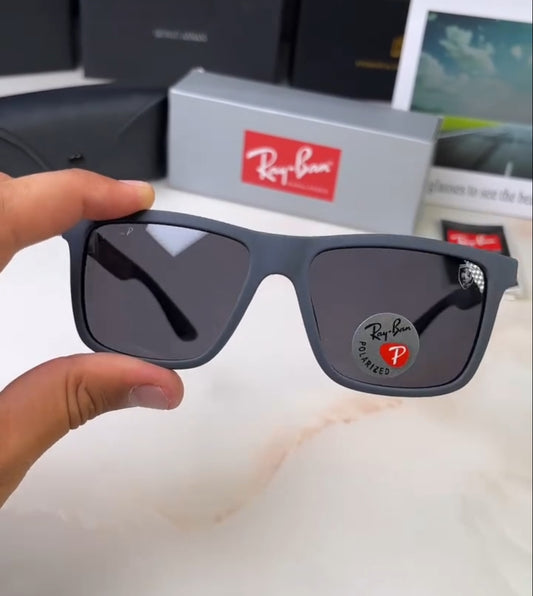 Rayban ferrari